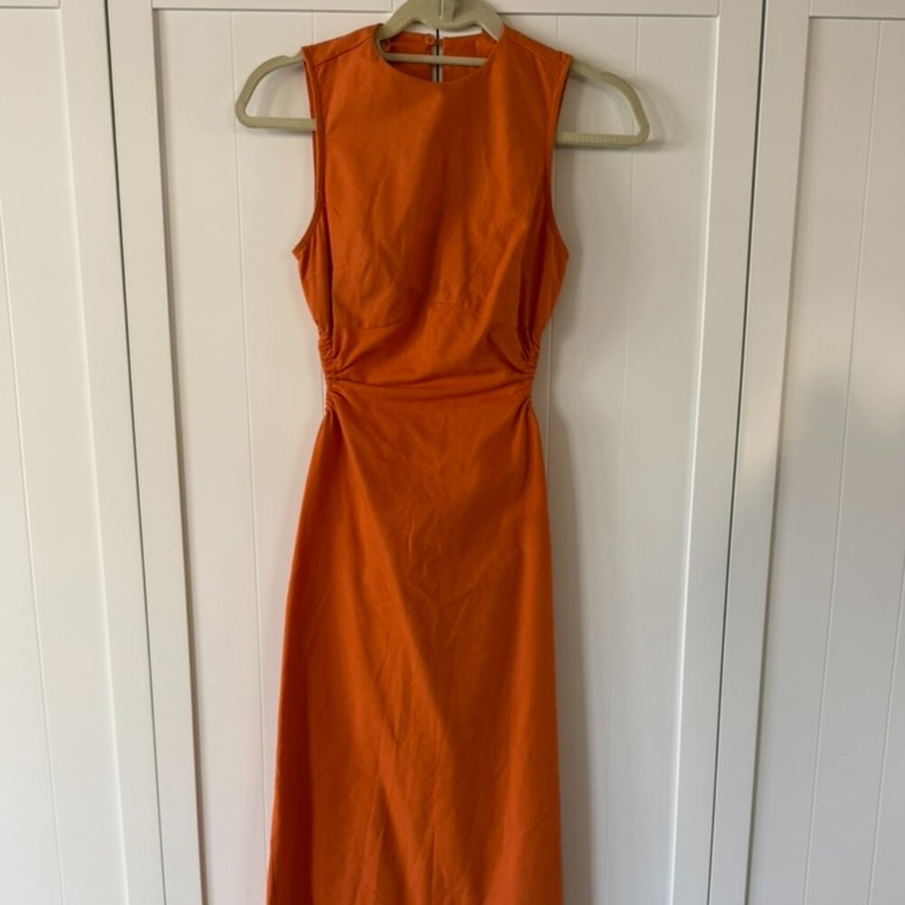 Commense Sleeveless Midi Dress in Bright Orange
